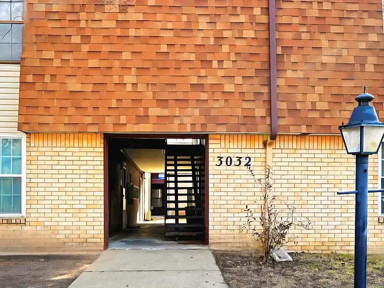 3032 SW Lydia Ave #103 — Photo 13