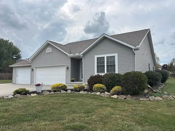 6350 Stoney Ridge Dr, Youngstown, OH 44515