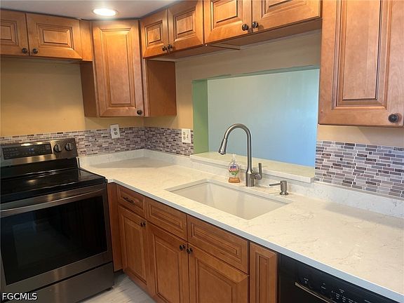 4th image of 6220 Augusta Dr APT 203
