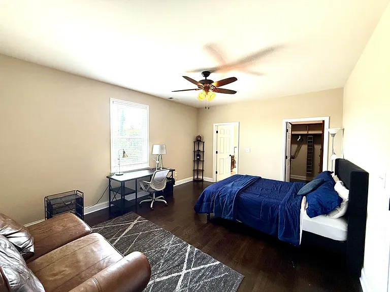 410 Lancaster Ave — Photo 25