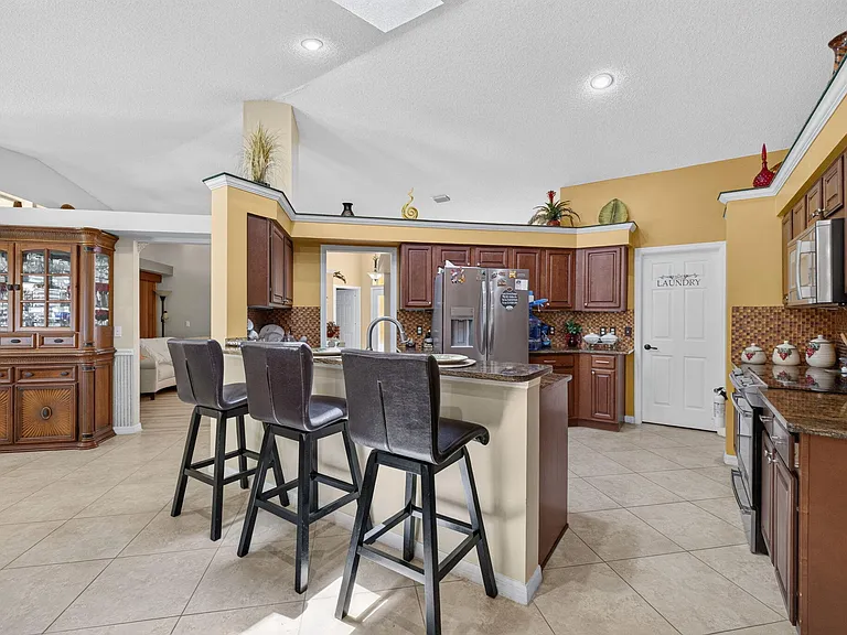 3077 SE Galt Cir — Photo 17