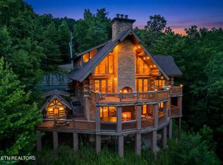 213 Matterhorn Dr, Gatlinburg, TN 37738