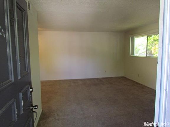 3rd image of 8931 El Mirador Dr APT 4