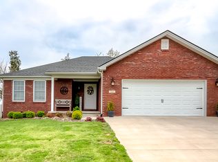 112 Maple Ridge Dr, Frankfort, KY 40601