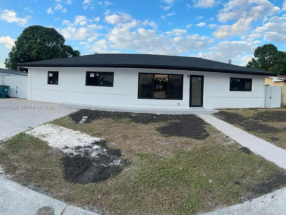 2041 NW 190th Ter