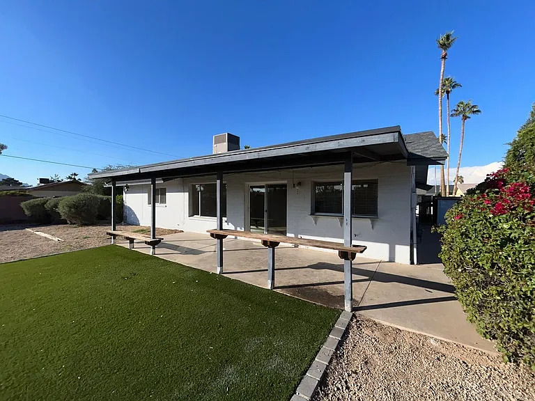 8601 E Orange Blossom Ln — Photo 17
