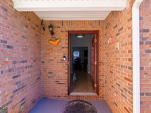 2nd image of 2133 Eagles Nest Cir