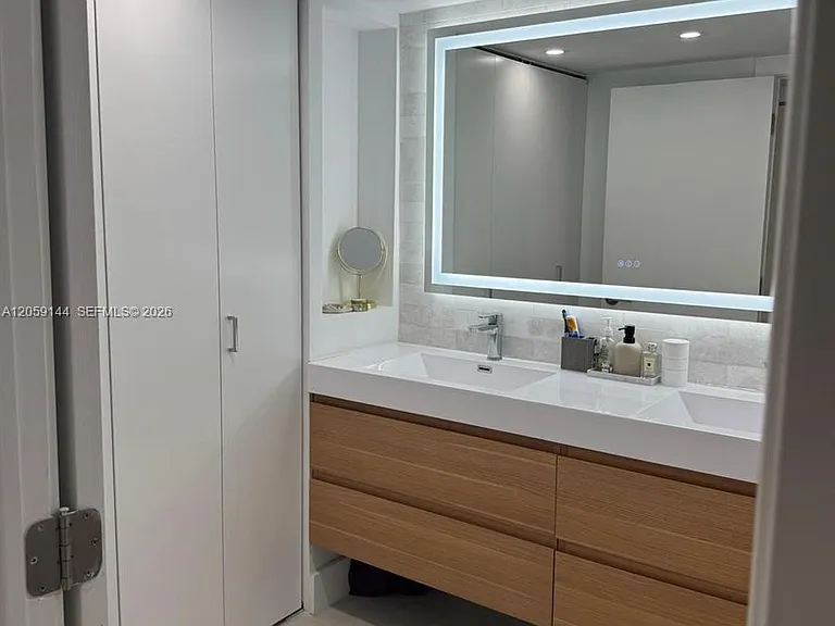 2333 Brickell Ave #2512 — Photo 9