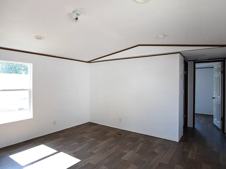 352 Johnson St #9 — Photo 10