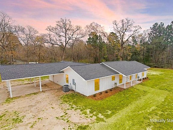 2nd image of 135 Dudley Rd