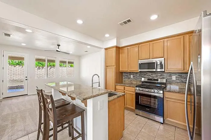 80604 Tinsley Ave — Photo 6