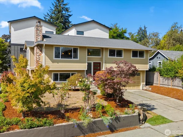 7957 30th Avenue SW, Seattle, WA 98126