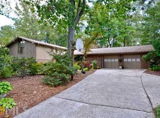 239 E Valley Dr, Marietta, GA 30068