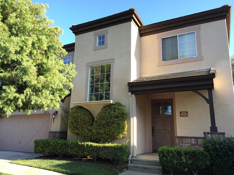 1st image of 24934 Avignon Dr