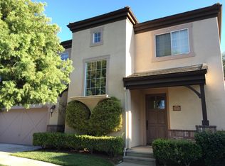 24934 Avignon Dr, Santa Clarita, CA 91355