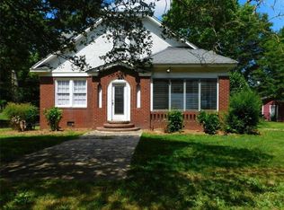 420 Ty Cobb St, Royston, GA 30662