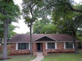 6115 N Jim Miller Rd, Dallas, TX 75228