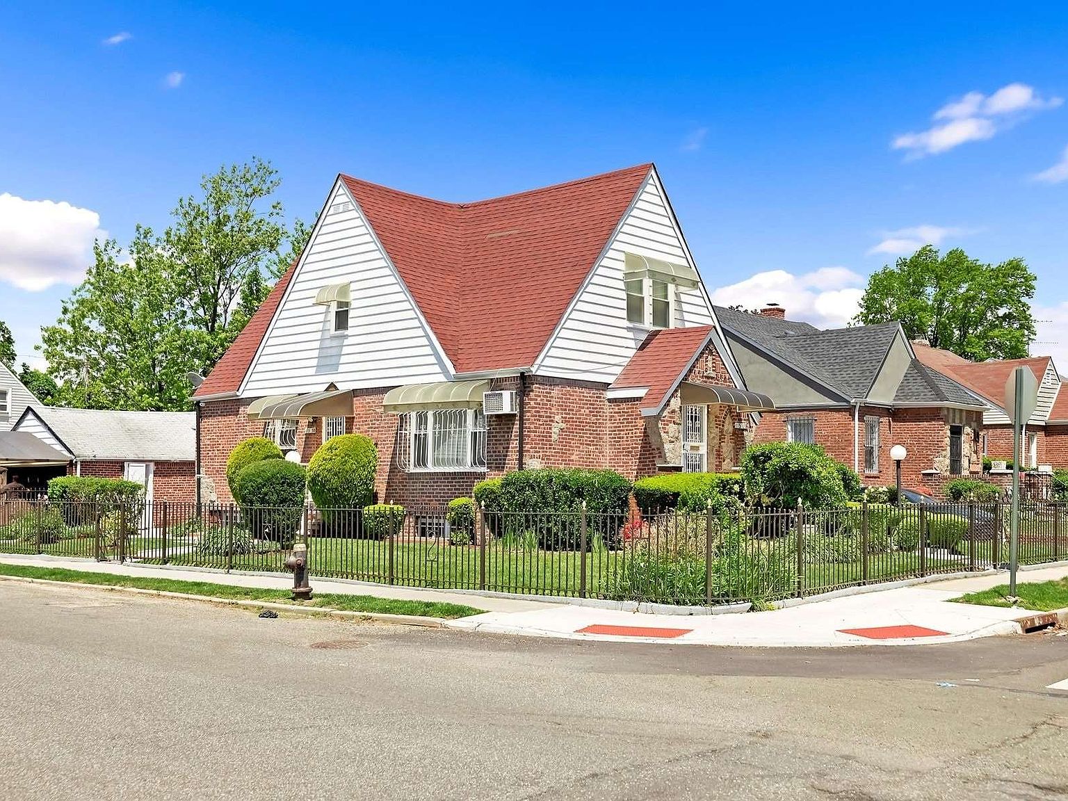 11558 226th Street, Cambria Heights, NY 11411 Zillow