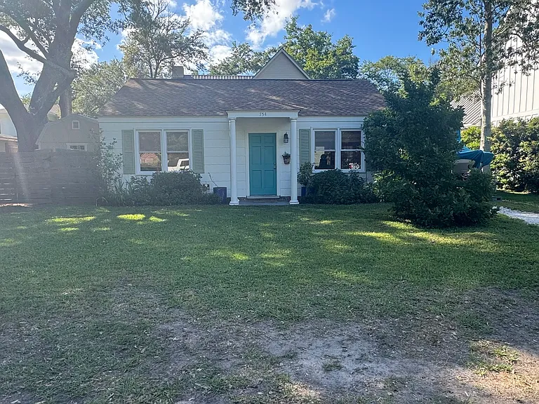 754 Atlantic St — Photo 1