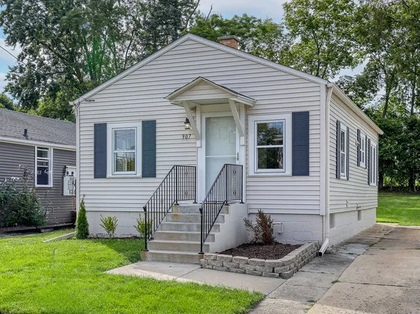 907 Mason Ave, Aurora, IL 60506