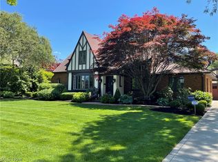 20721 Avalon Dr, Rocky River, OH 44116
