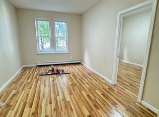391 Kings Hwy #2R, Brooklyn, NY 11223