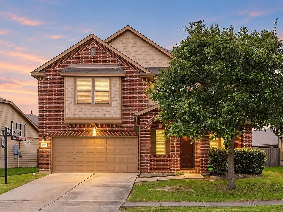 4315 Foster Gardens Ln