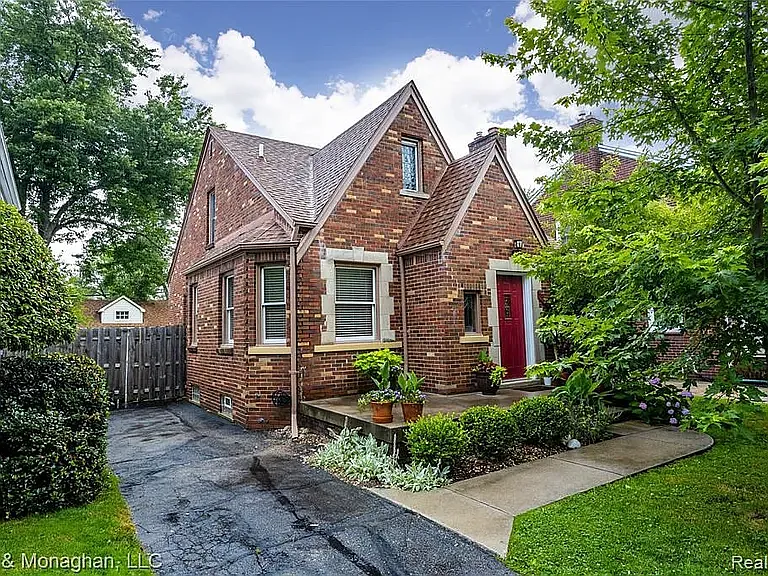 1308 Hampton Rd — Photo 29