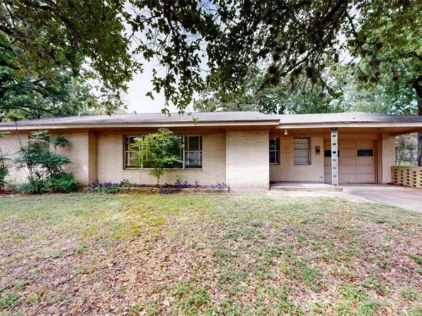 4304 Aspen St, Bryan, TX 77801