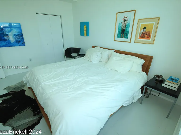 950 Brickell Bay Dr #5002 — Photo 37