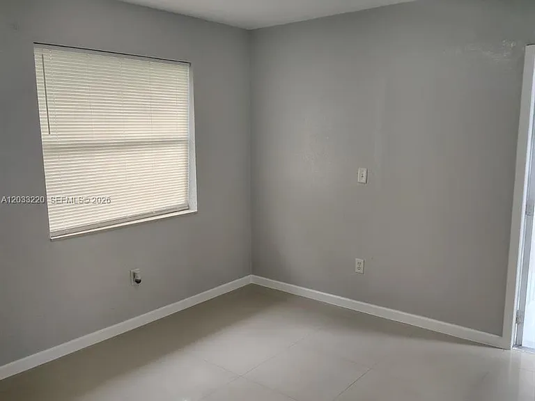 944 NW 51st St — Photo 5