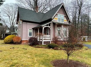 38 Cottage St, Unionville, CT 06085