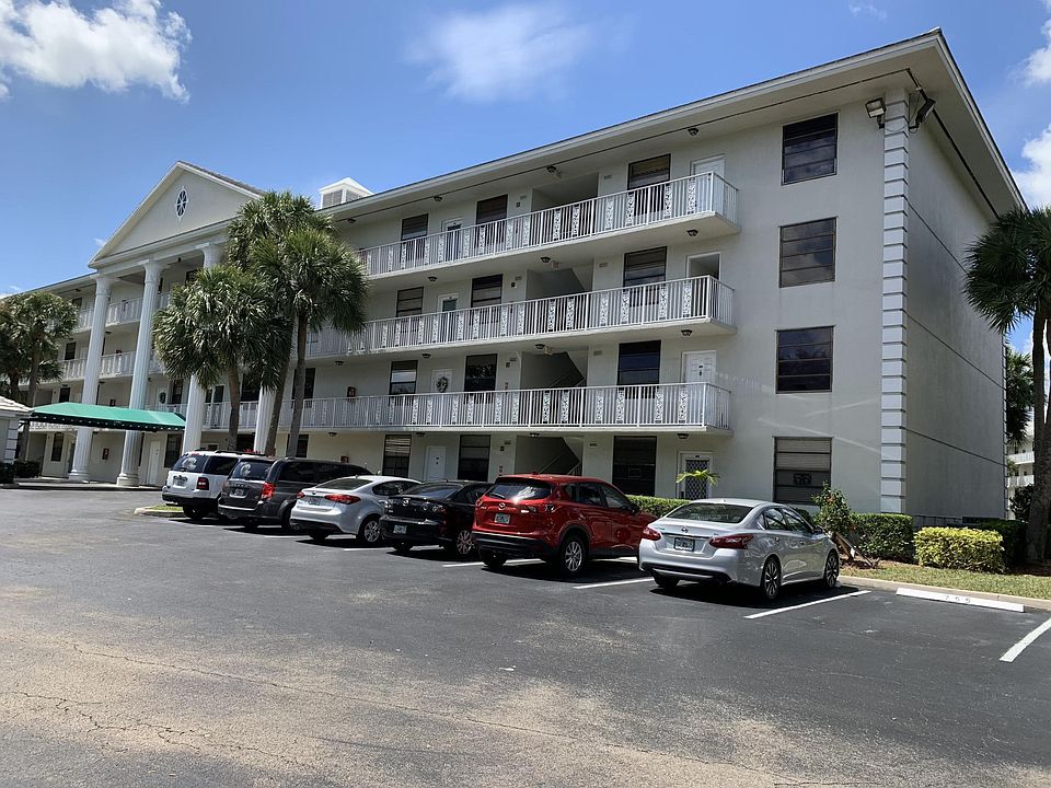 1st image of 1701 Whitehall Dr APT 306