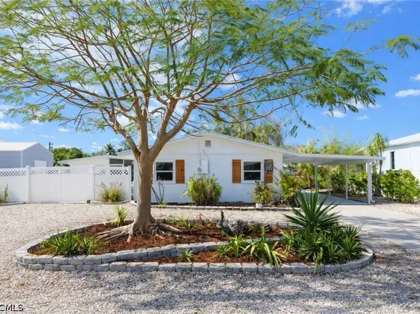 16191 Porto Bello St, Bokeelia, FL 33922