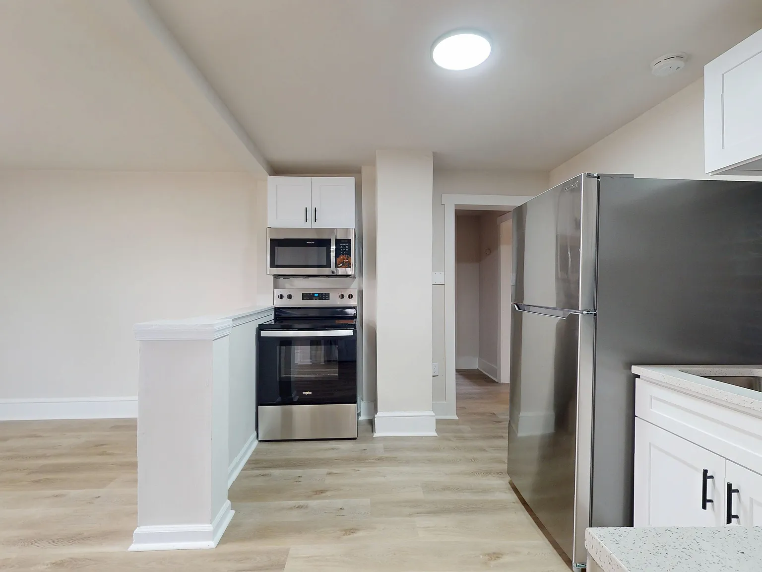 200 Saint Louis Ave — Photo 2