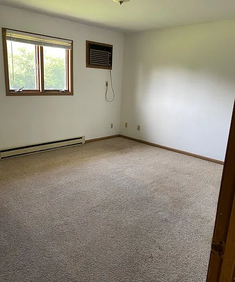 156 S McGuire Dr #4 — Photo 4