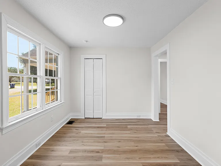 3311 Arlington Dr — Photo 6