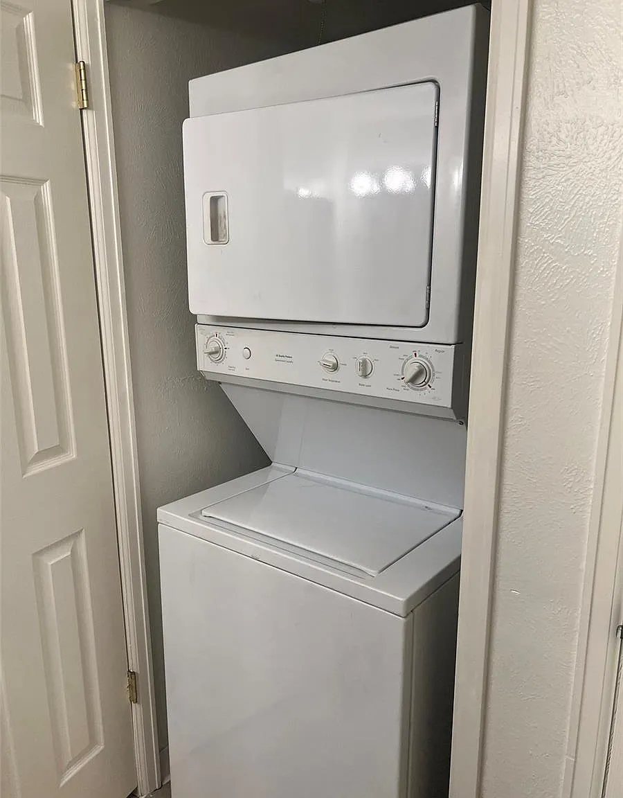 1 bed, 1.0 bath, 664 sqft, $995 — Photo 3