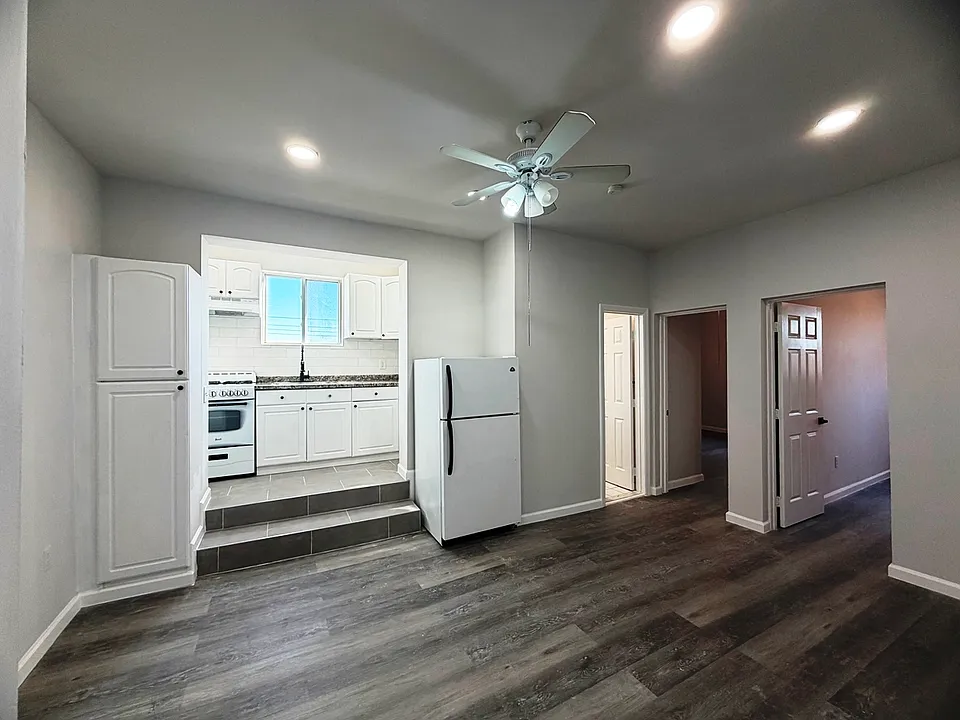 218-56 Hempstead Ave #2R
