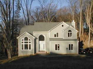 63 S Lewis St, Charlestown, RI 02813