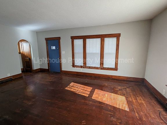 5th image of 449 24th St N