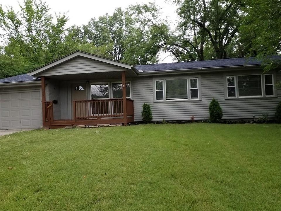 1st image of 908 NE 61st St