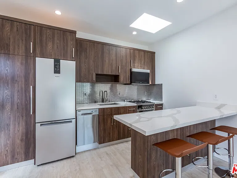 8012 Zeus Dr — Photo 13