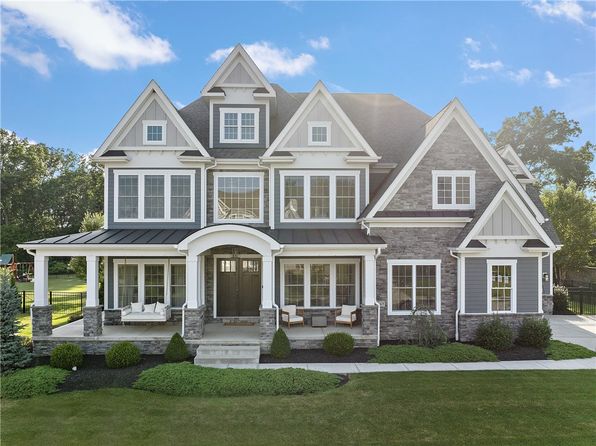 665 Chilliwack Ln, Mars, PA 16046