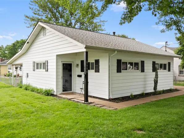 8004 Waddell Ave, Saint Louis, MO 63125