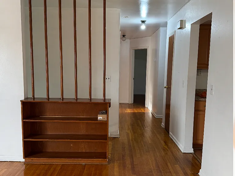 402 Mayer Ct #2 — Photo 4