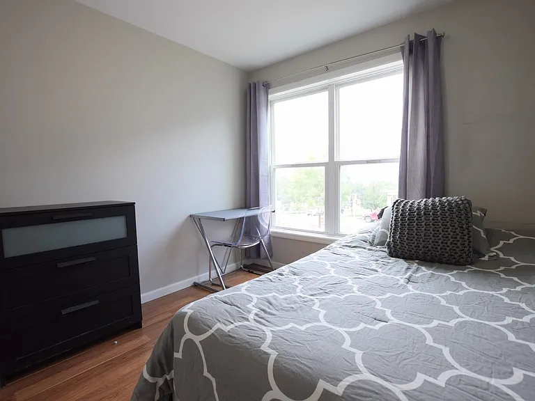 605 S Aurora St — Photo 15