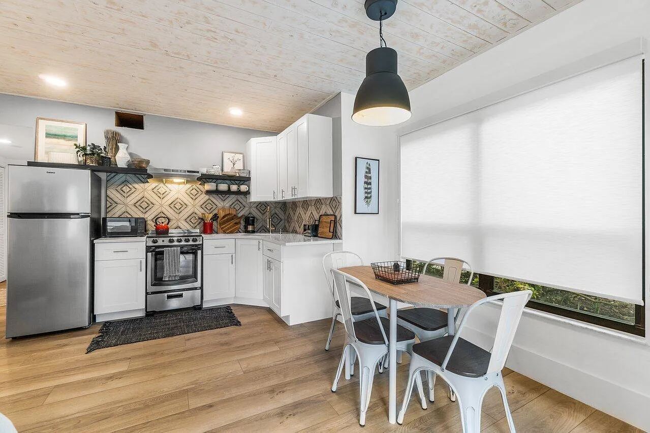 1 bed, 1.0 bath, 500 sqft, $4,000 — Photo 4