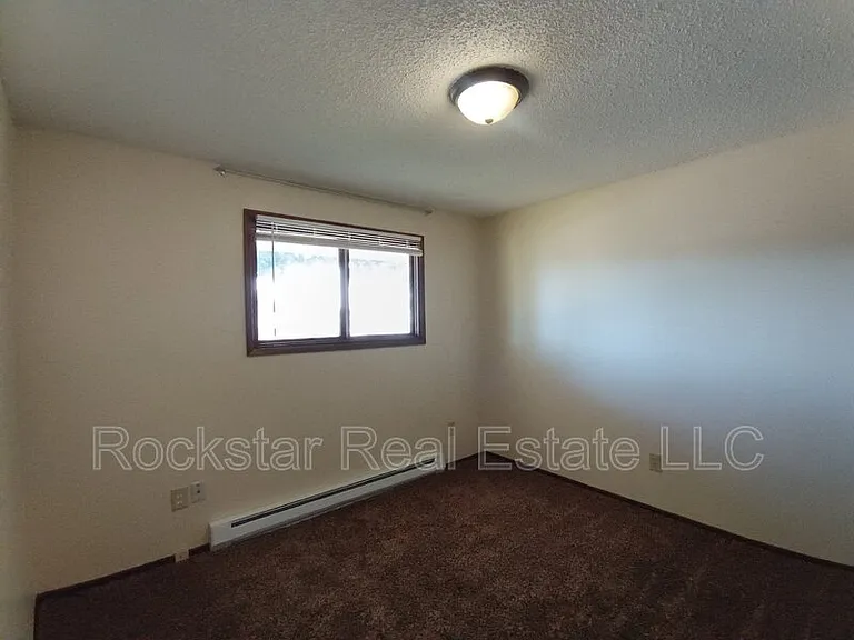 537 E Garland Ave — Photo 14
