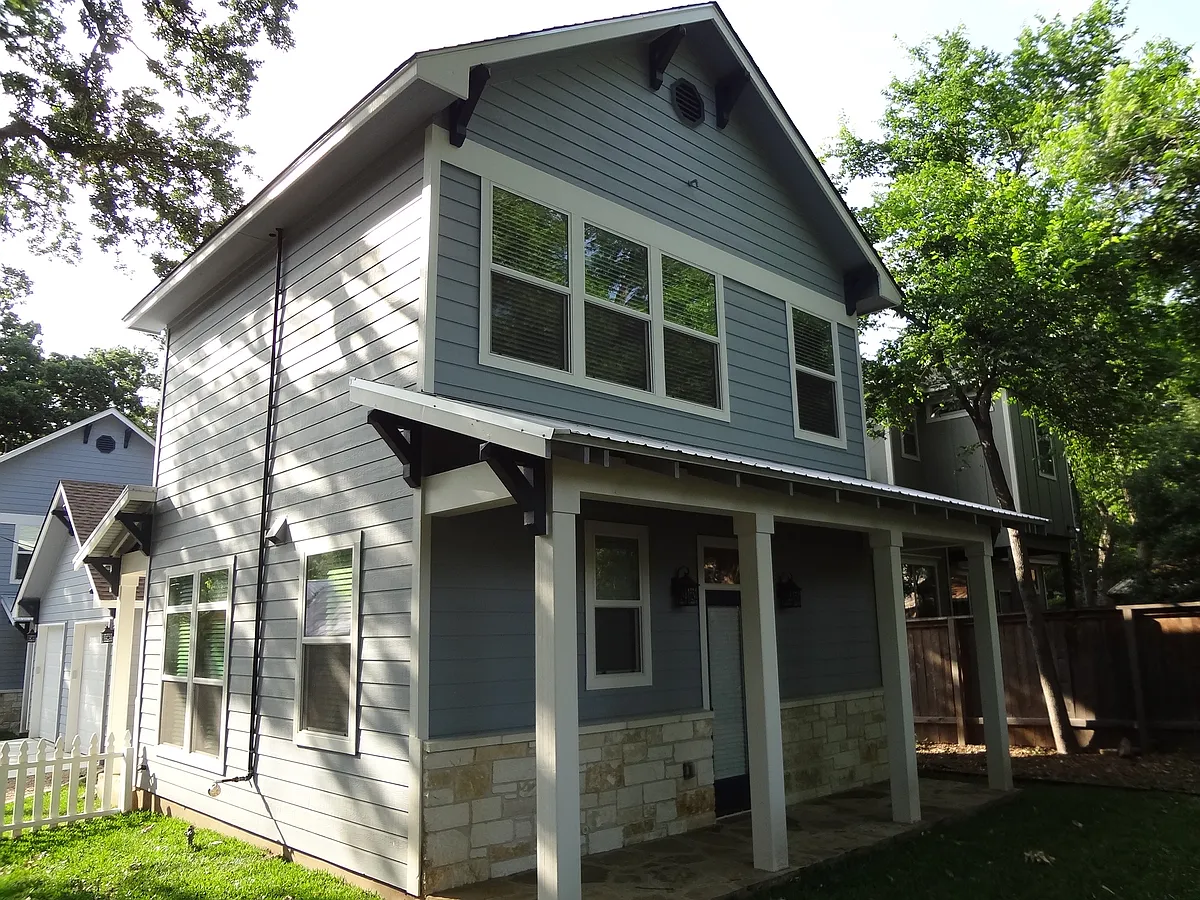 Building Photo - 4527 Speedway #B